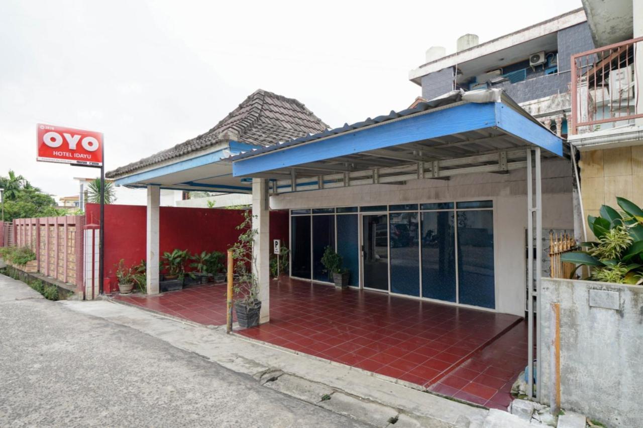 Oyo 2876 Hotel Idayu Palembang Exterior foto